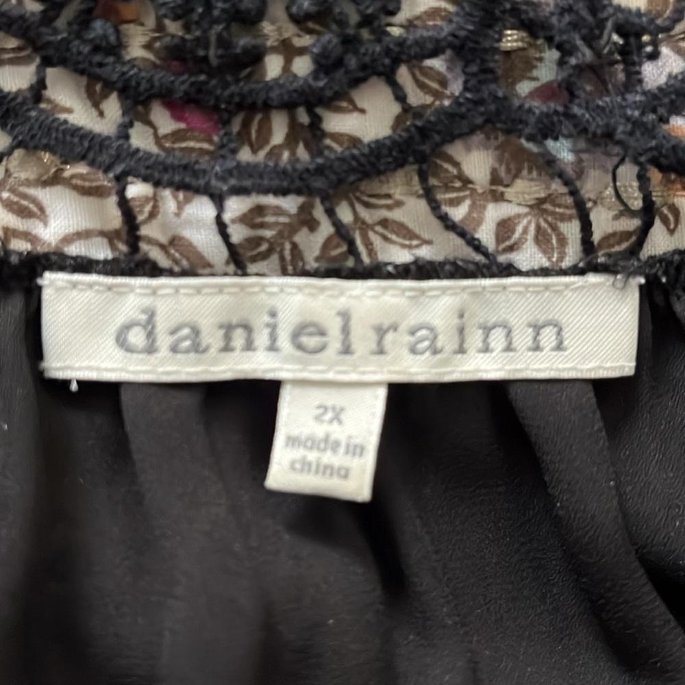Daniel Rainn Black Cap Sleeve Embellished Blouse - Picture 8 of 10